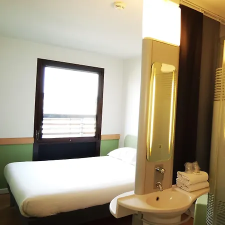 Отель Ibis Budget Centre Gare 2*