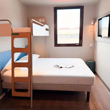 Отель Ibis Budget Centre Gare 2*