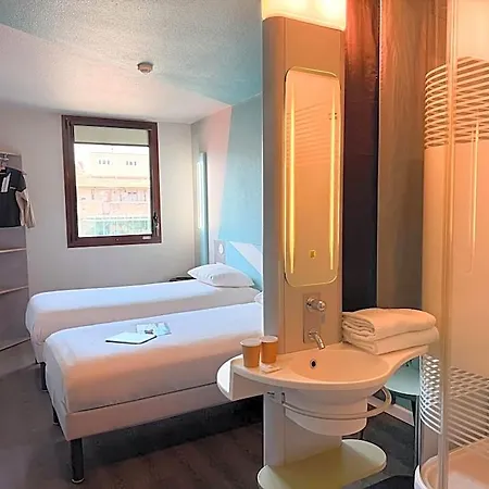 Ibis Budget Centre Gare 2* Nîmes